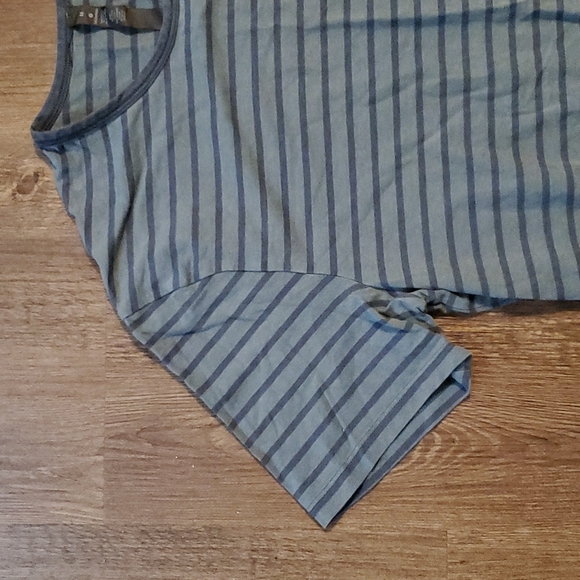 Lululemon Mens Striped T-shirt Size Medium - Picture 4 of 12